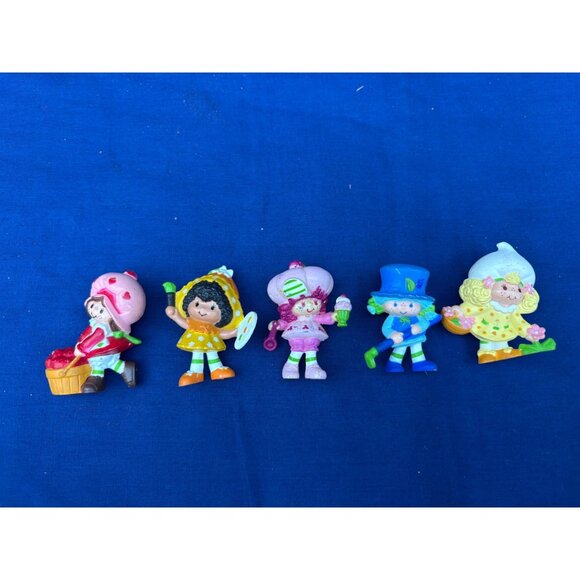 Vintage Strawberry Shortcake Figurines Set Of 5 Toys Miniatures 1980s - Picture 1 of 12